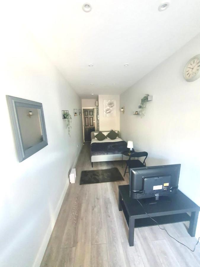 Southall Suites By Gh Stays Eksteriør bilde