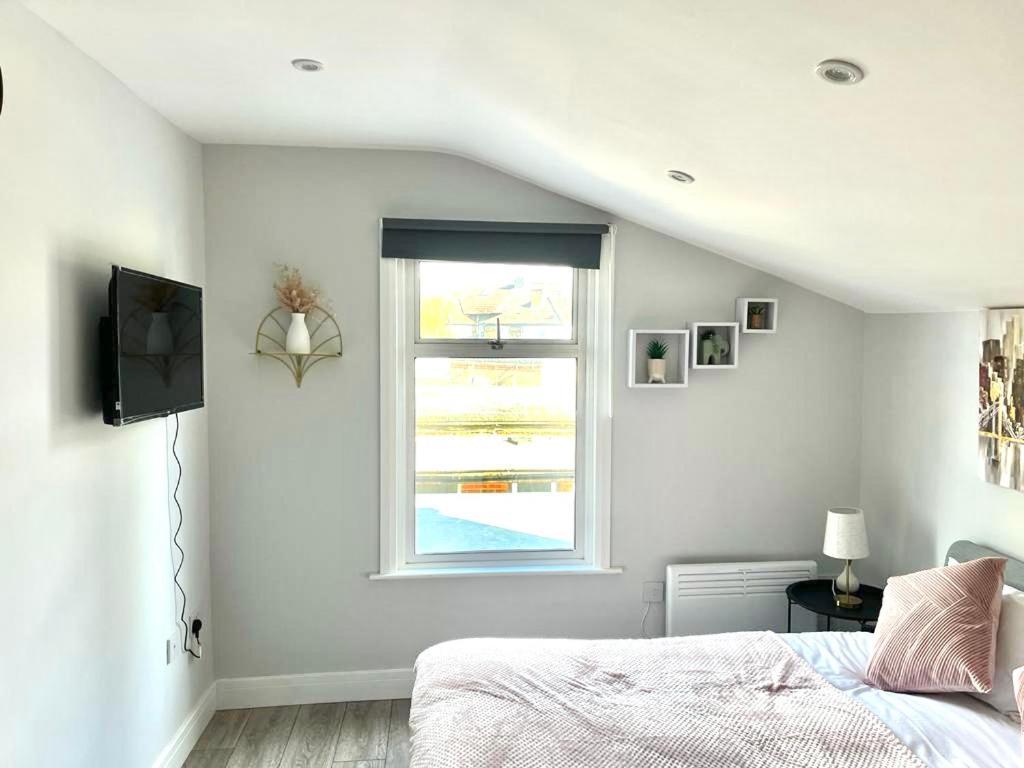 Southall Suites By Gh Stays Eksteriør bilde