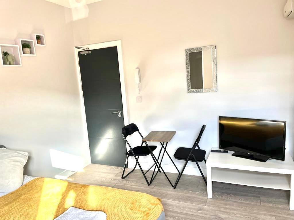 Southall Suites By Gh Stays Eksteriør bilde